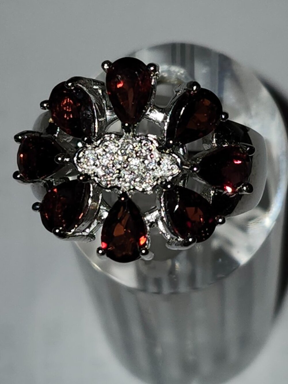 .925 Sterling Silver Oval Floral Garnet/Cubic Zirconia Ring Size 8 Value $680